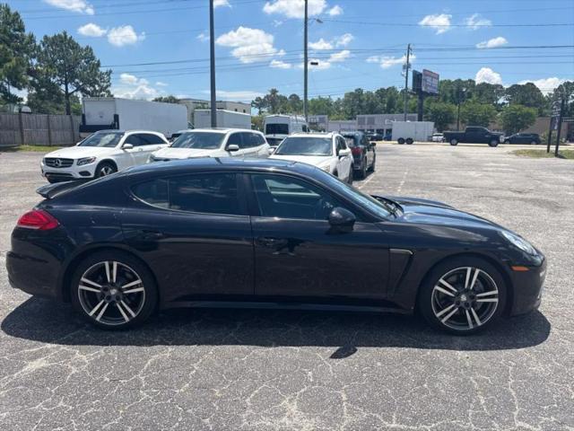 2016 Porsche Panamera 4 Edition