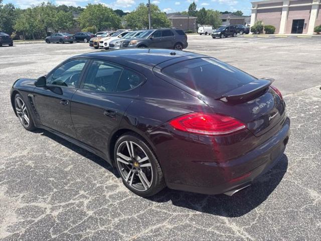 2016 Porsche Panamera 4 Edition
