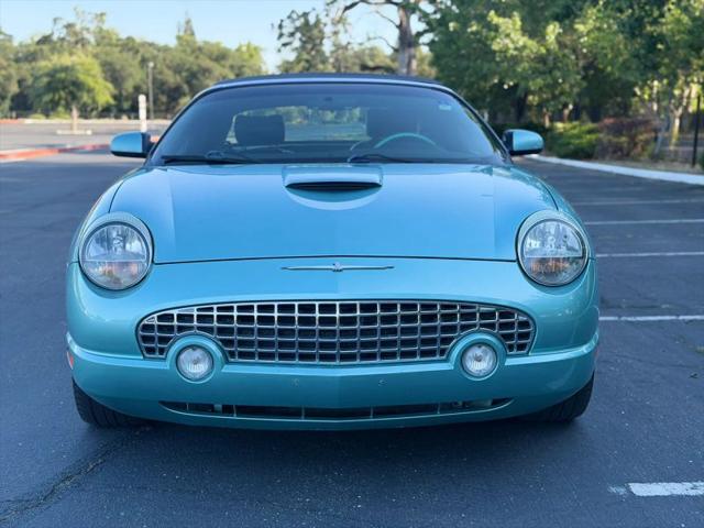 2002 Ford Thunderbird Base