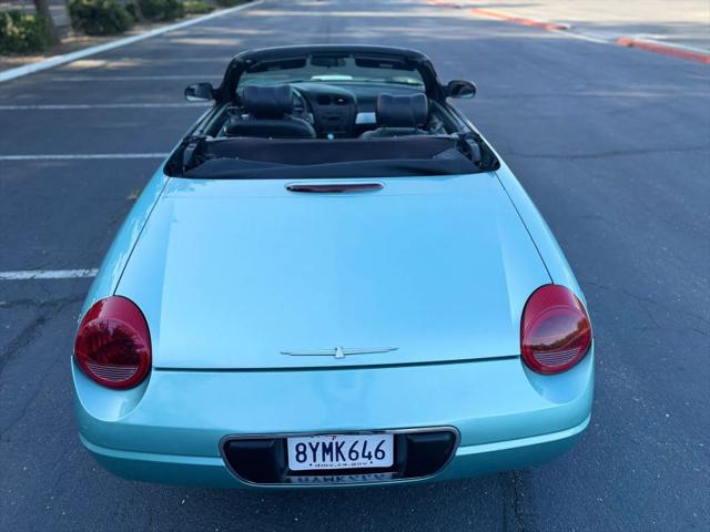 2002 Ford Thunderbird Base