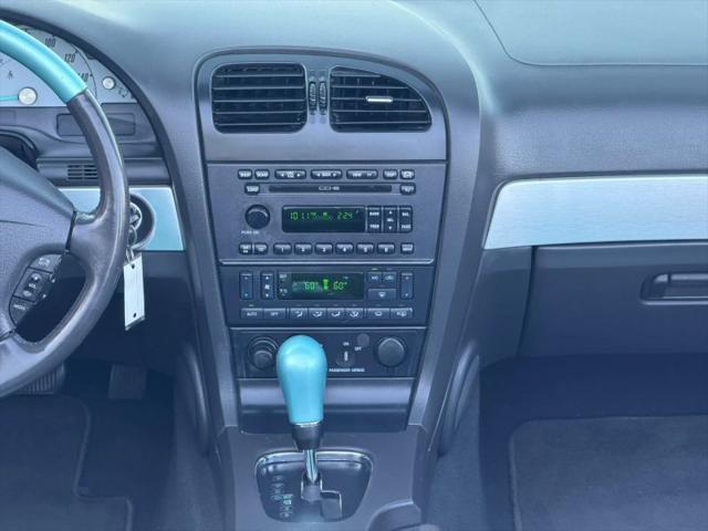 2002 Ford Thunderbird Base