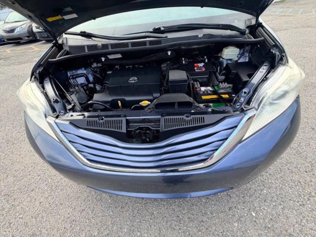 2016 Toyota Sienna LE 7 Passenger