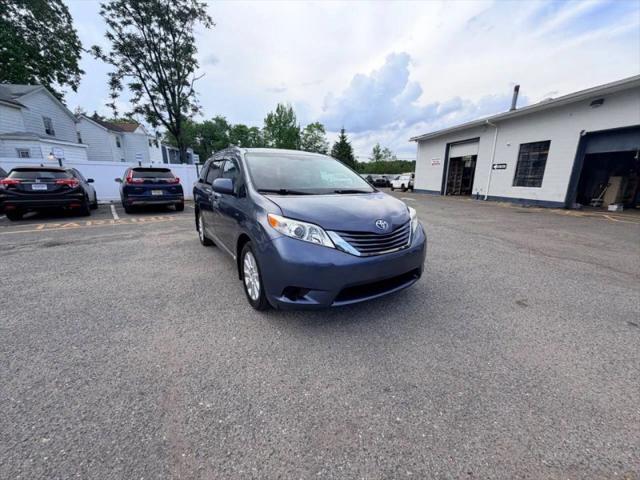 2016 Toyota Sienna LE 7 Passenger