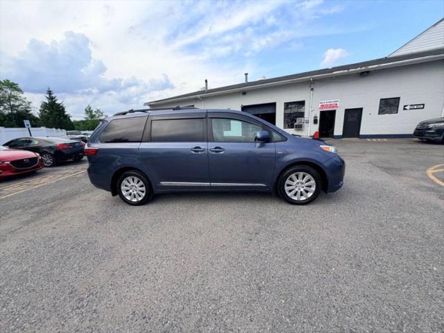 2016 Toyota Sienna LE 7 Passenger