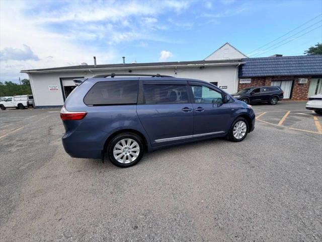 2016 Toyota Sienna LE 7 Passenger