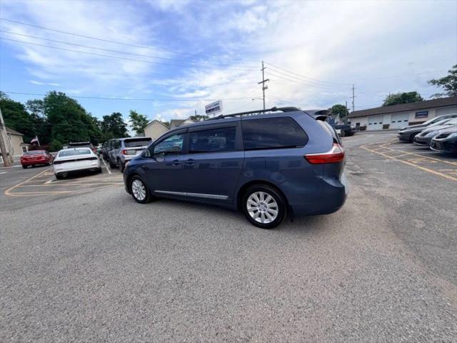 2016 Toyota Sienna LE 7 Passenger