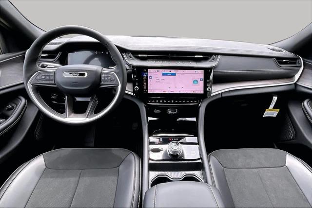 2026 Jeep Grand Cherokee L Altitude 4x4