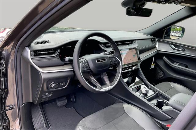 2026 Jeep Grand Cherokee L Altitude 4x4