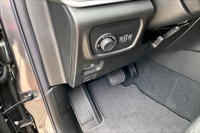 2026 Jeep Grand Cherokee L Altitude 4x4