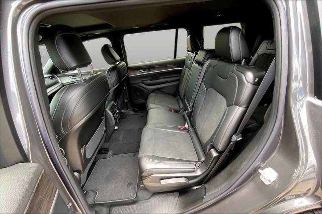 2026 Jeep Grand Cherokee L Altitude 4x4