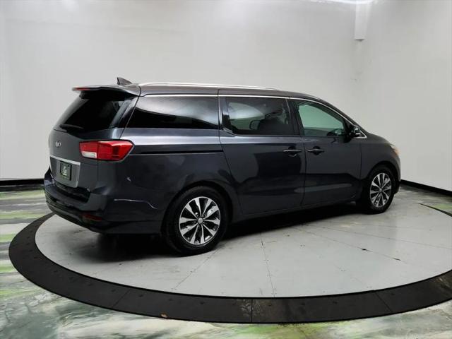 2016 Kia Sedona SX