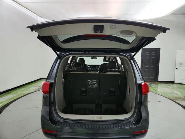 2016 Kia Sedona SX