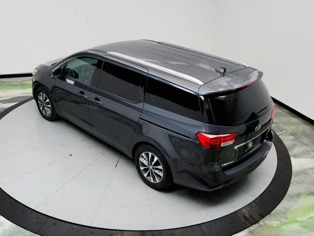 2016 Kia Sedona SX