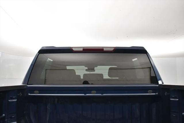2023 Chevrolet Silverado 1500 4WD Crew Cab Short Bed LT with 2FL
