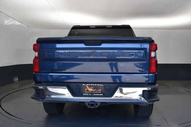 2023 Chevrolet Silverado 1500 4WD Crew Cab Short Bed LT with 2FL