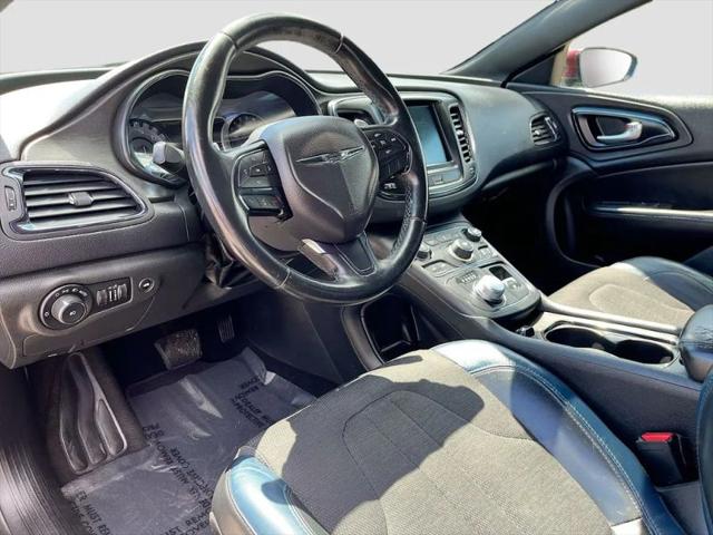 2016 Chrysler 200 S
