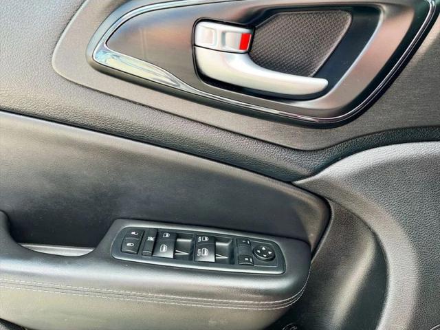 2016 Chrysler 200 S