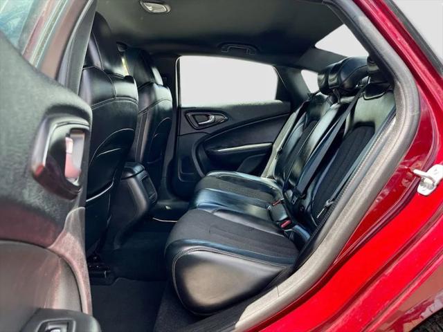 2016 Chrysler 200 S
