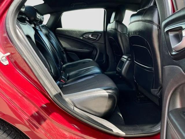 2016 Chrysler 200 S