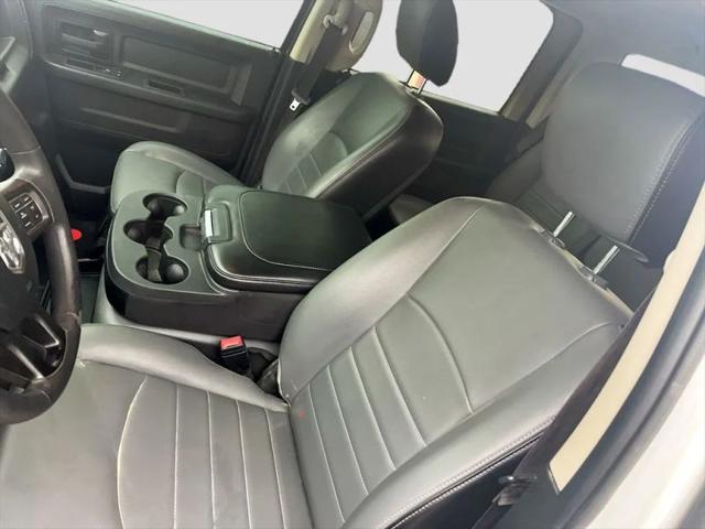 2022 Ram 1500 Classic Tradesman Crew Cab 4x4 5'7" Box
