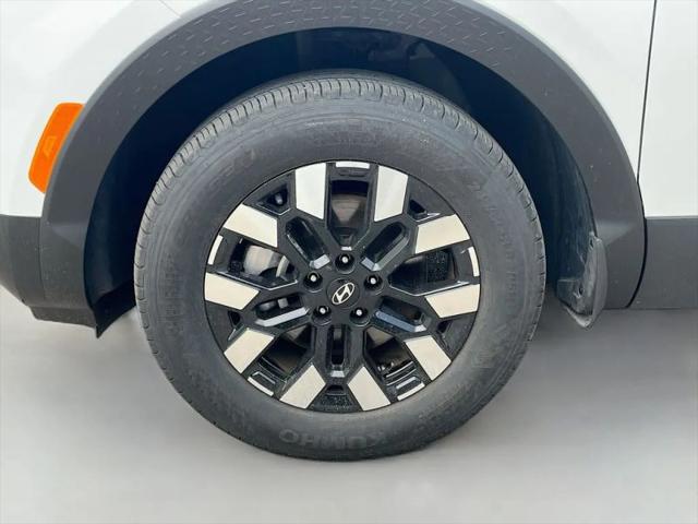 2025 Hyundai Santa Cruz SE