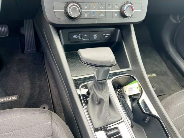 2025 Hyundai Santa Cruz SE