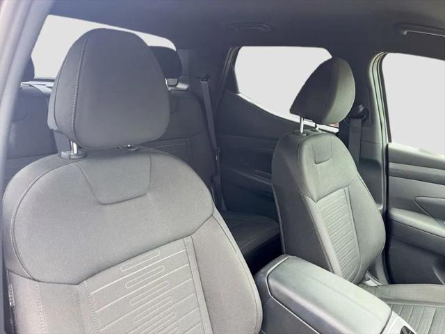 2025 Hyundai Santa Cruz SE