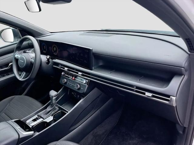 2025 Hyundai Santa Cruz SE