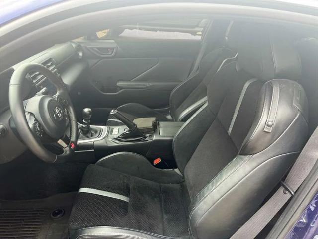 2025 Toyota GR86 Premium