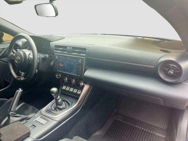 2025 Toyota GR86 Premium