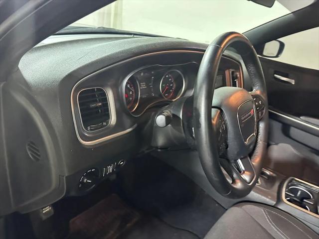 2020 Dodge Charger SXT RWD