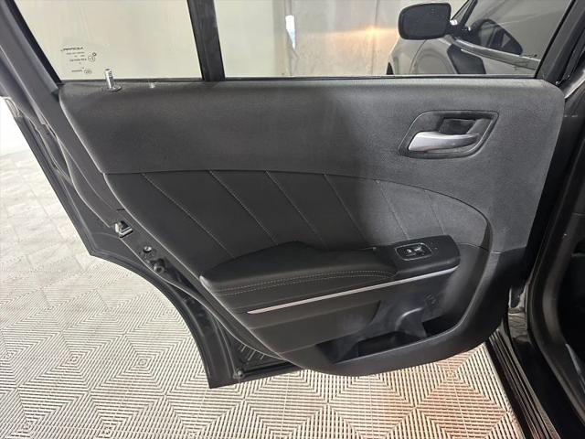 2020 Dodge Charger SXT RWD