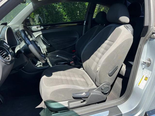2012 Volkswagen Beetle 2.0T