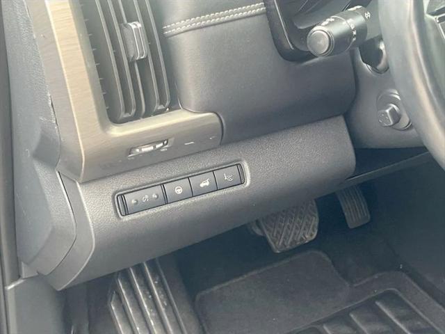 2023 Nissan Pathfinder Platinum 4WD