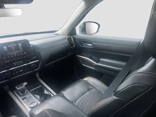 2023 Nissan Pathfinder Platinum 4WD