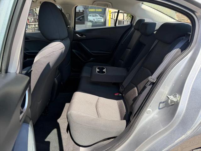 2016 Mazda Mazda3 i Sport