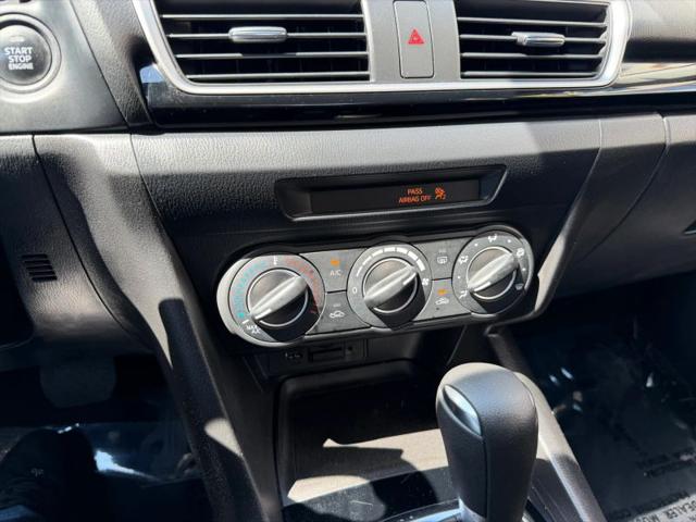 2016 Mazda Mazda3 i Sport