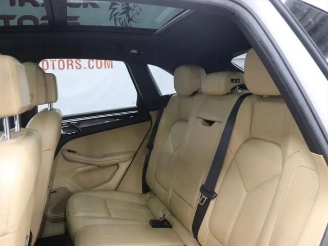 2017 Porsche Macan S