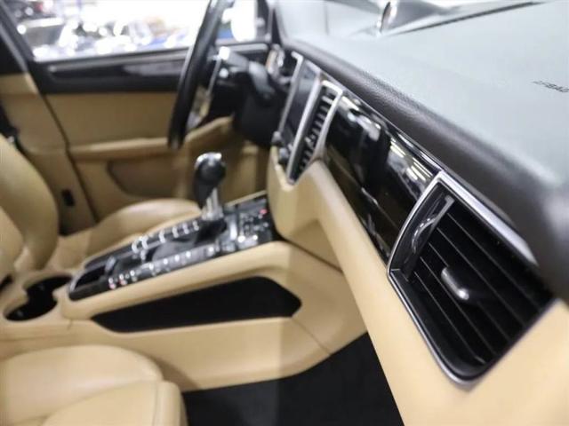 2017 Porsche Macan S