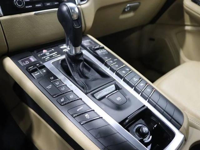 2017 Porsche Macan S