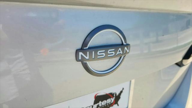 2025 Nissan Versa 1.6 SR