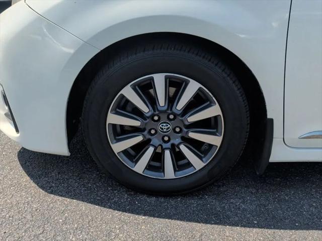 2018 Toyota Sienna XLE 7 Passenger