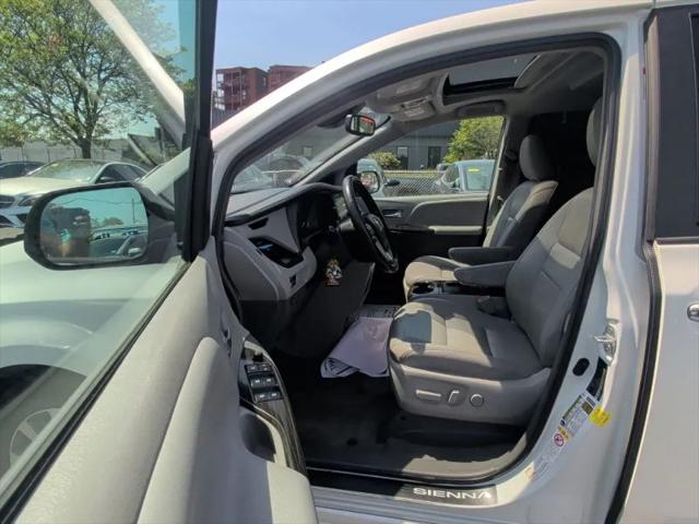 2018 Toyota Sienna XLE 7 Passenger