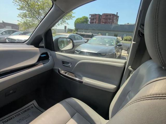 2018 Toyota Sienna XLE 7 Passenger