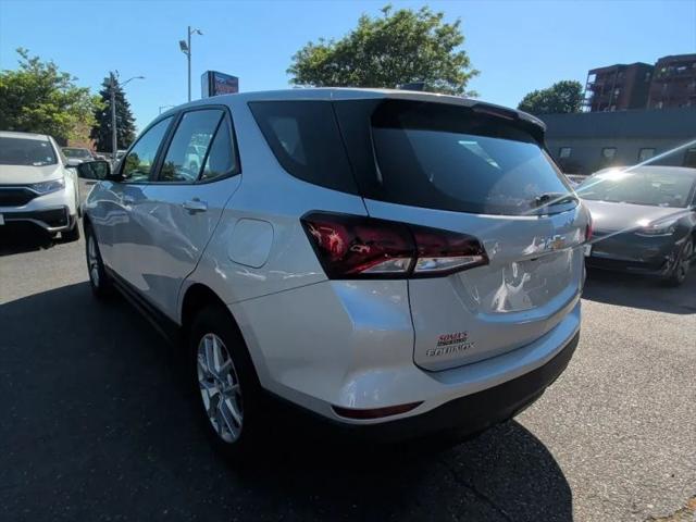 2022 Chevrolet Equinox AWD LS