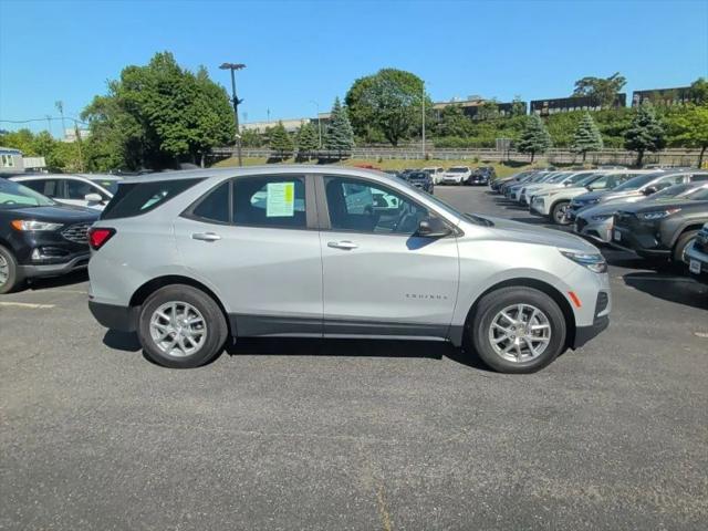 2022 Chevrolet Equinox AWD LS