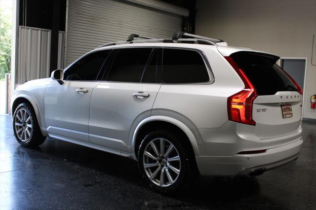 2017 Volvo XC90 T6 Momentum