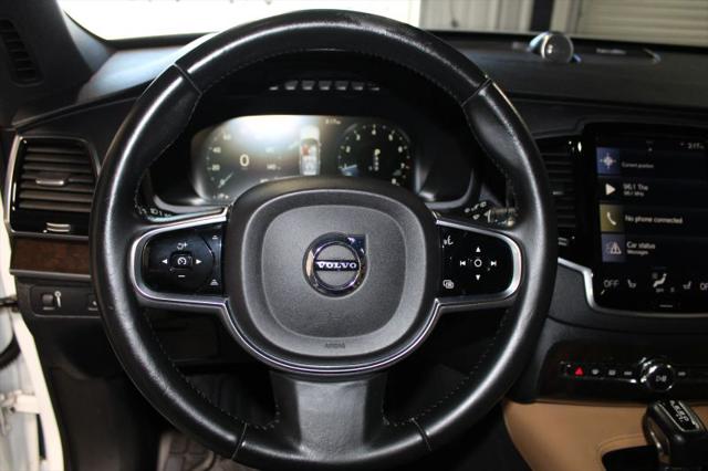 2017 Volvo XC90 T6 Momentum