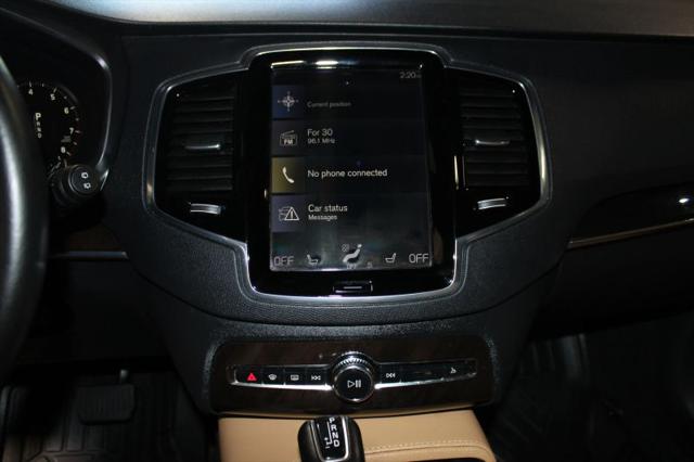 2017 Volvo XC90 T6 Momentum