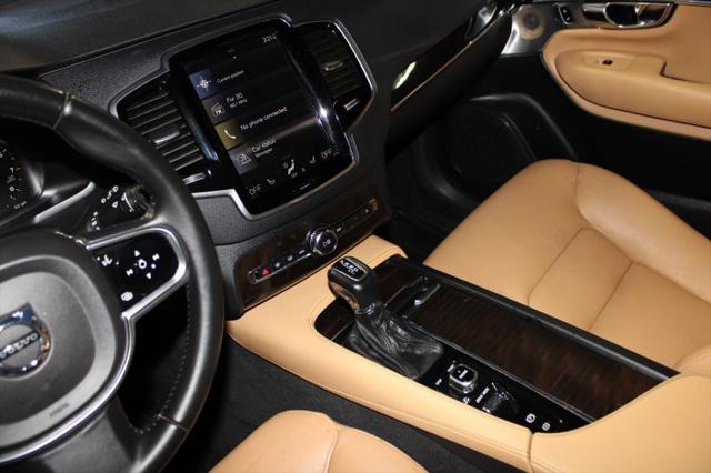 2017 Volvo XC90 T6 Momentum